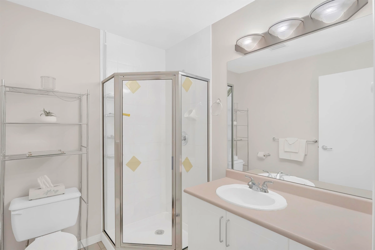 Basement Recreation Room Photo of 10 6388 Alder Street, Richmond, BC