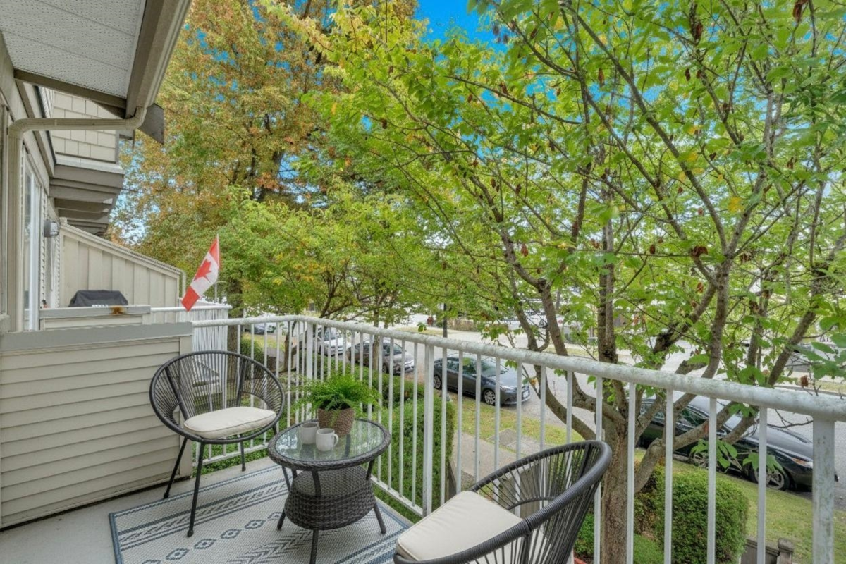Dining Area Photo of 10 6388 Alder Street, Richmond, BC