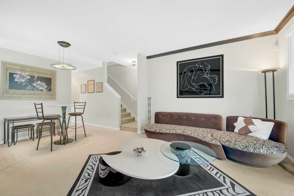 Family Room Photo of 10 6388 Alder Street, Richmond, BC