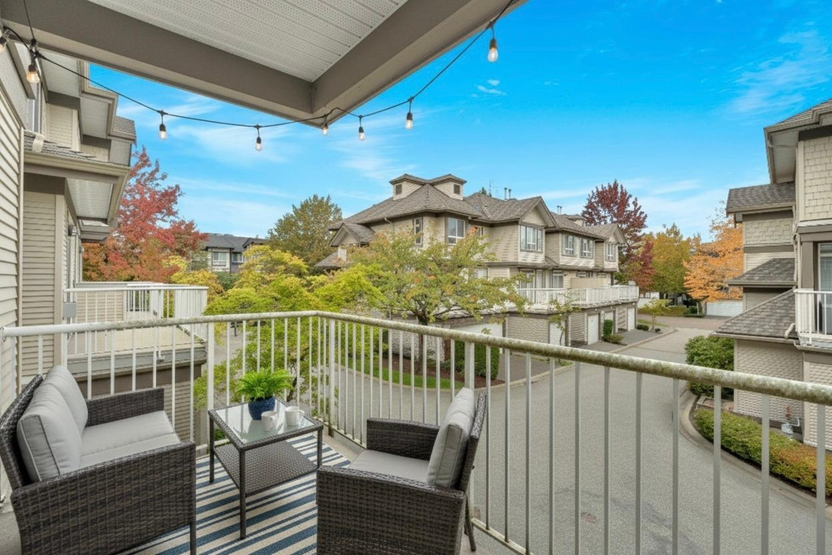 Guest Bathroom Photo of 10 6388 Alder Street, Richmond, BC