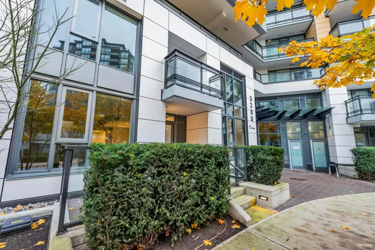 Kitchen Photo of TH3 3280 Corvette Way, Richmond, BC