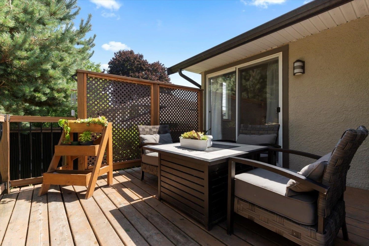Kitchen Photo of 46535 Clayton Avenue, Chilliwack, BC