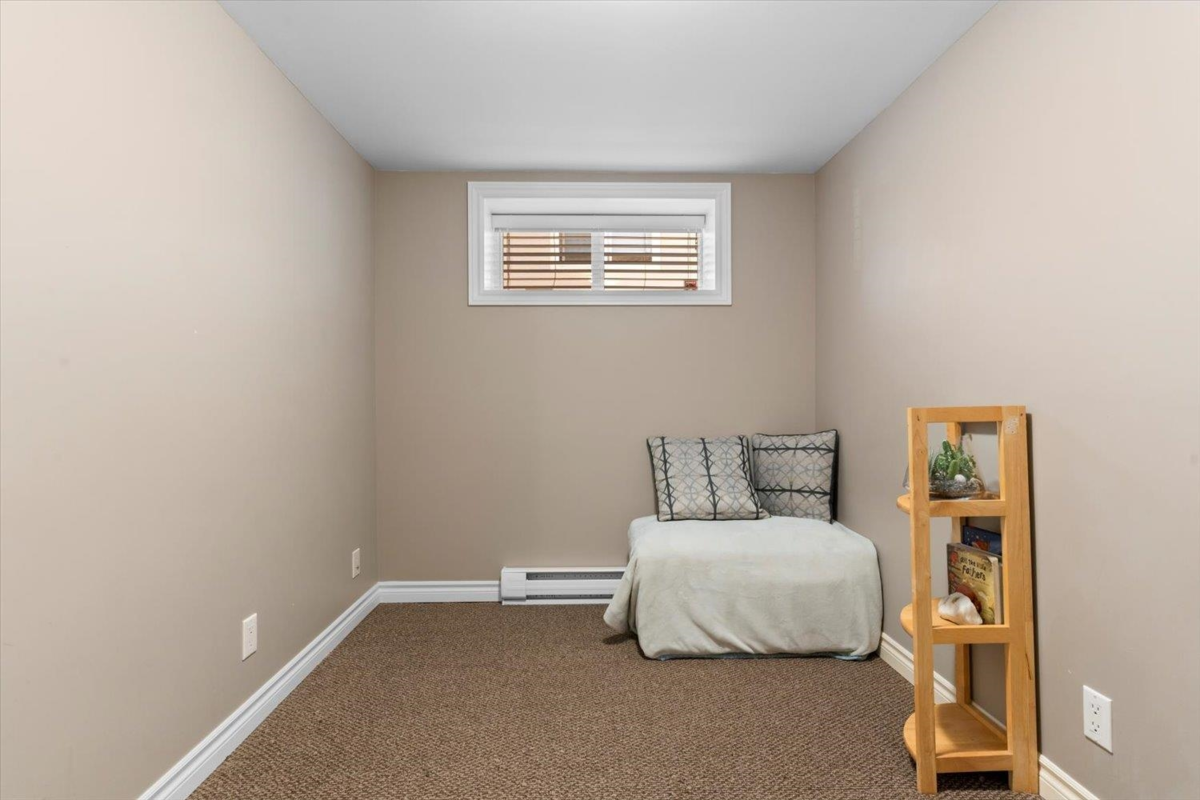 Laundry Room Photo of 46535 Clayton Avenue, Chilliwack, BC