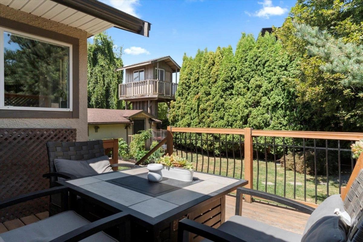Outdoor Patio Photo of 46535 Clayton Avenue, Chilliwack, BC