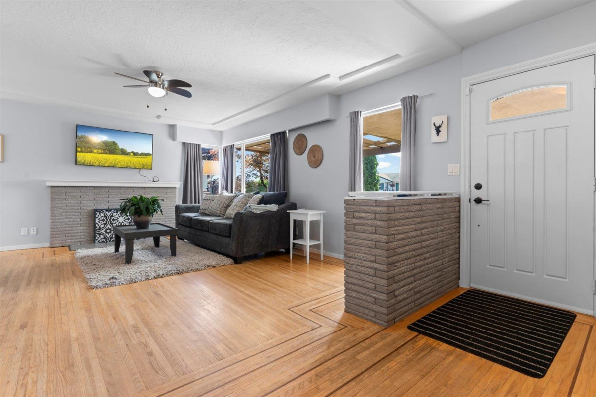 Pantry Photo of 46535 Clayton Avenue, Chilliwack, BC