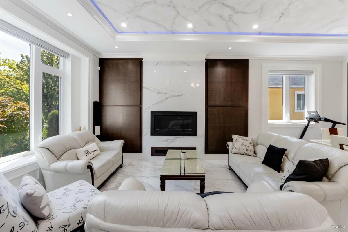 Dining Area Photo of 6913 Argyle Street, Vancouver, BC