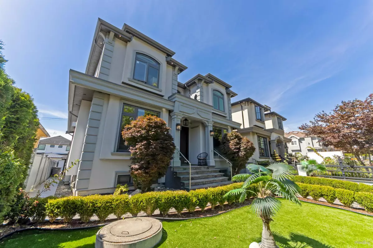 Exterior Rear Photo of 6913 Argyle Street, Vancouver, BC