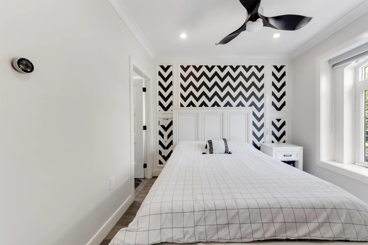 Laundry Room Photo of 6913 Argyle Street, Vancouver, BC