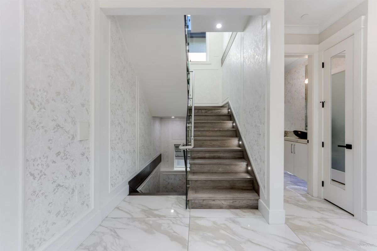 Primary Bathroom Photo of 6913 Argyle Street, Vancouver, BC