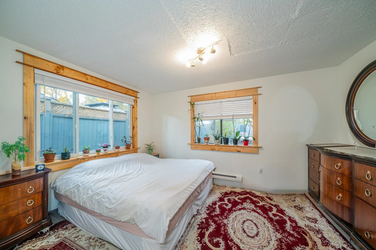 Basement Recreation Room Photo of 4920 Claude Avenue, Burnaby, BC