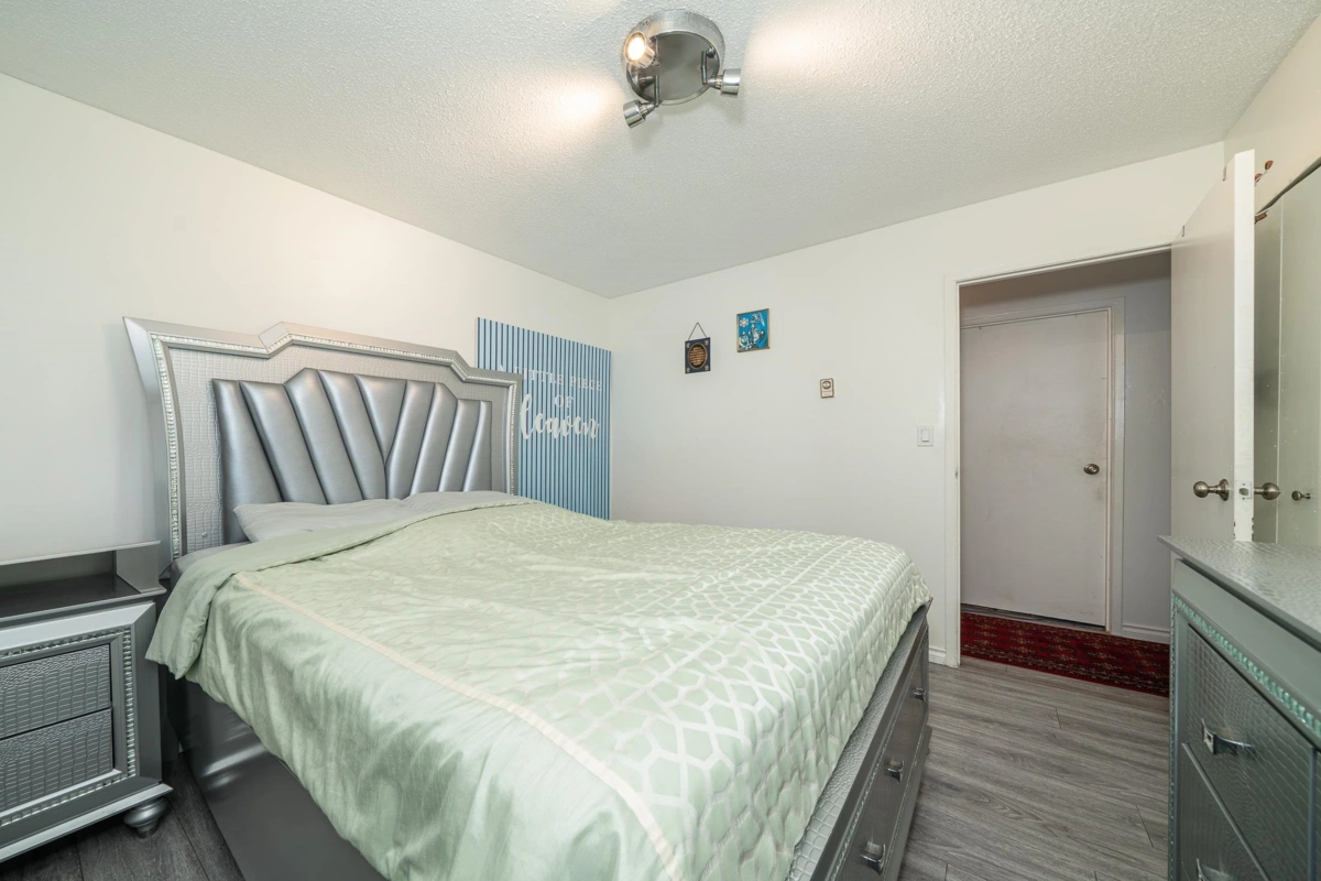 Office / Den Photo of 4920 Claude Avenue, Burnaby, BC