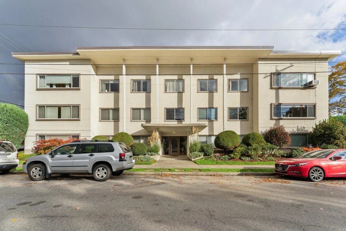 Staircase Photo of 103 2776 Pine Street, Vancouver, BC