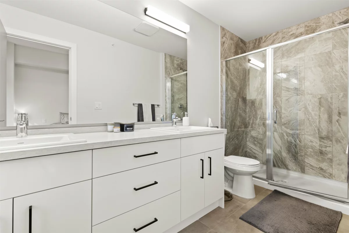 Laundry Room Photo of 211 46150 Thomas Road, Chilliwack, BC