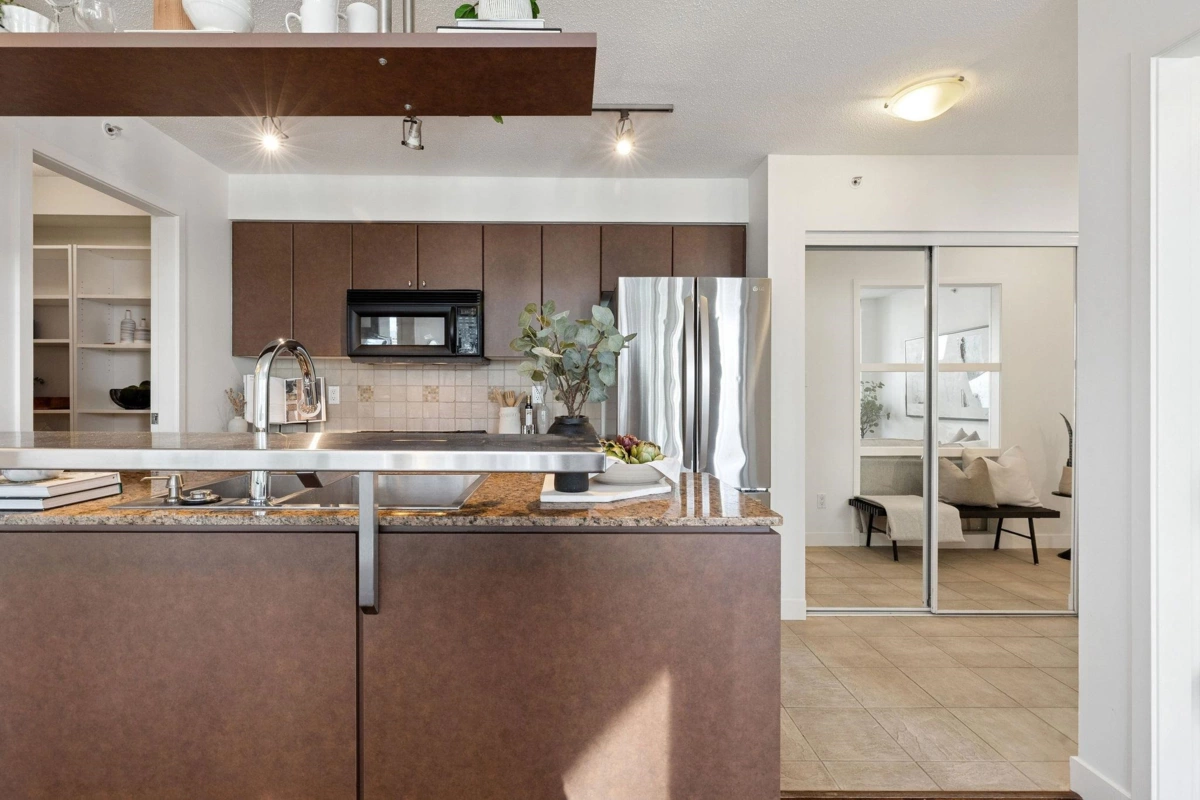 Basement Recreation Room Photo of 1705 1438 Richards Street, Vancouver, BC