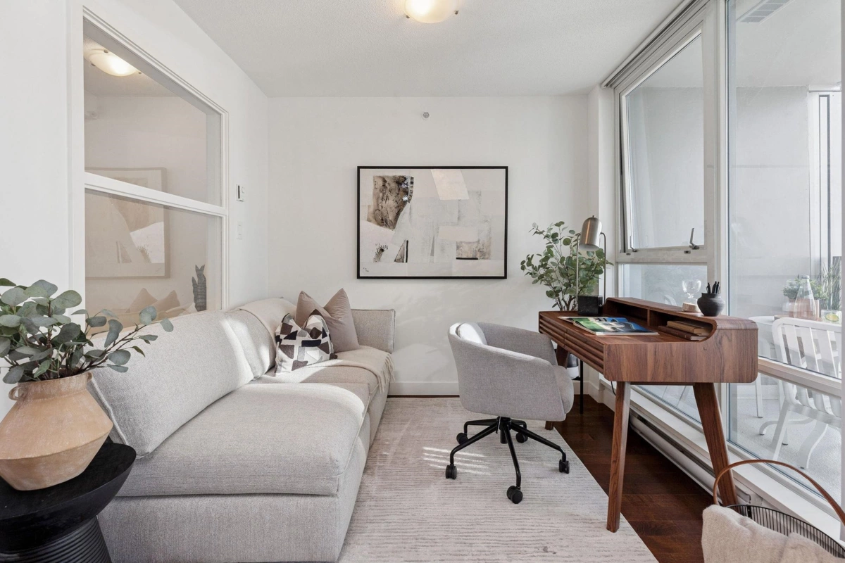 Guest Bathroom Photo of 1705 1438 Richards Street, Vancouver, BC