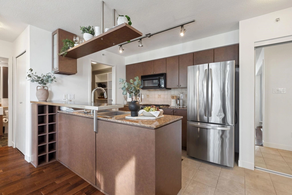 Pantry Photo of 1705 1438 Richards Street, Vancouver, BC