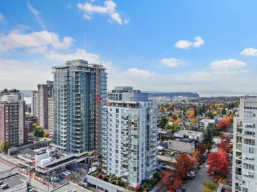 1004 121 W 16th Street, North Vancouver, BC, North Vancouver — Apartment/Condo for sale