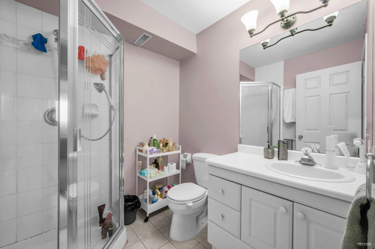 Backyard Photo of 7548 Sequoia Road, Burnaby, BC