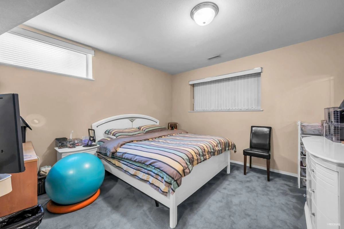 Garden / Landscaping Photo of 7548 Sequoia Road, Burnaby, BC