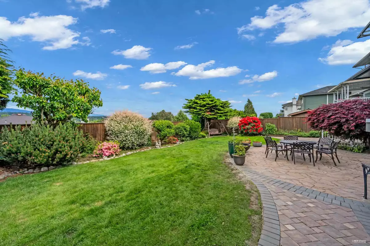 Outdoor Kitchen Photo of 7548 Sequoia Road, Burnaby, BC
