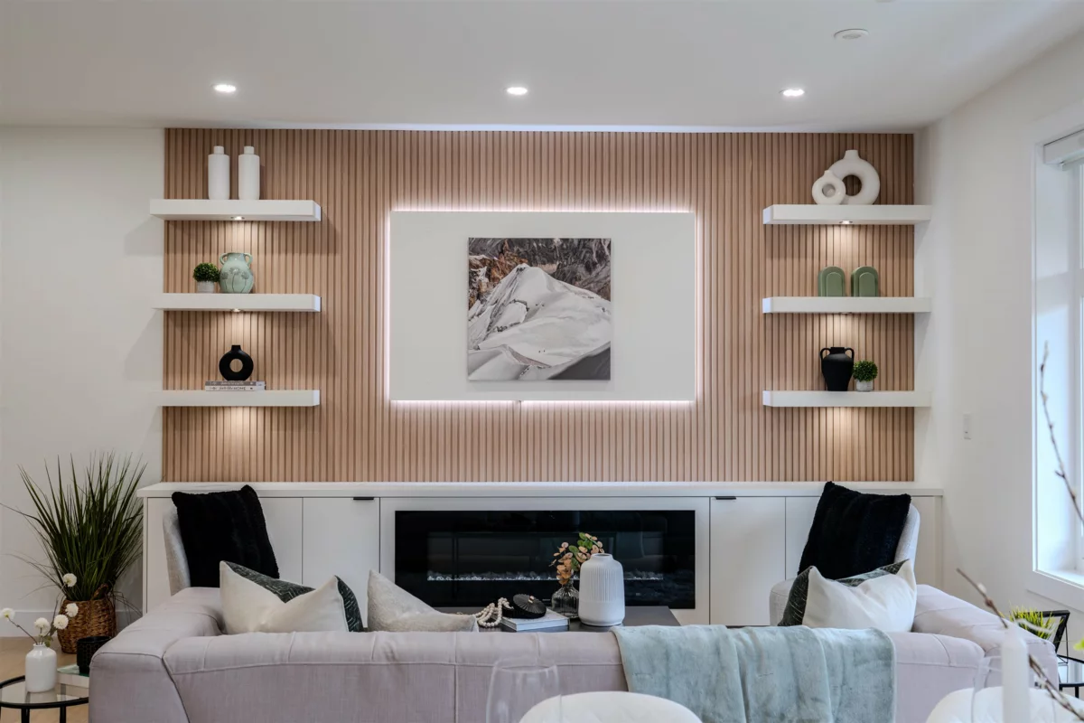Dining Area Photo of 2 3576 E Pender Street, Vancouver, BC