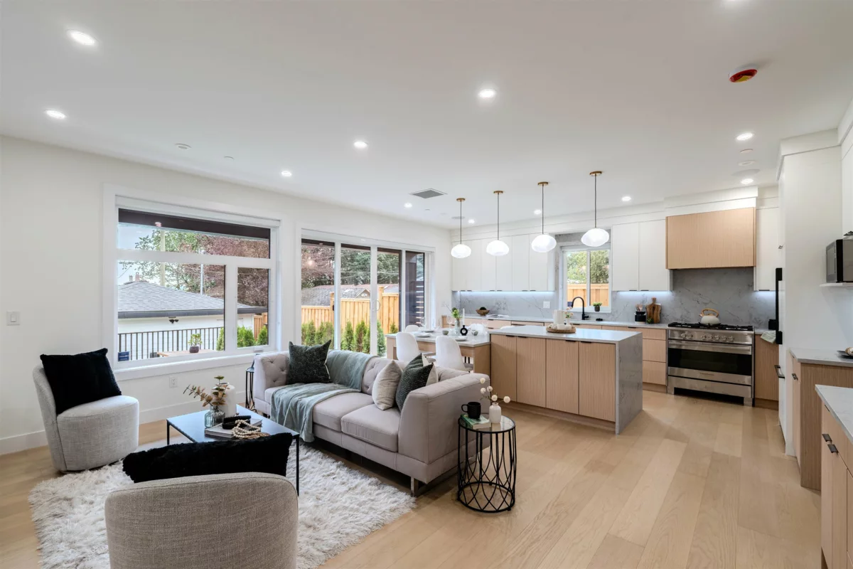 Exterior Rear Photo of 2 3576 E Pender Street, Vancouver, BC