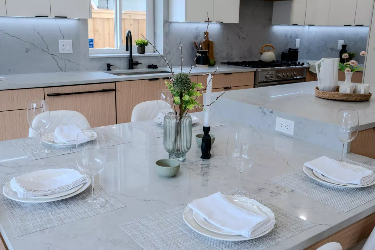 Hallway Photo of 2 3576 E Pender Street, Vancouver, BC