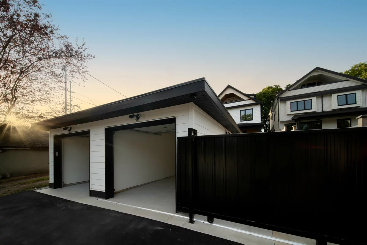 Neighborhood Park Photo Near 2 3576 E Pender Street, Vancouver, BC