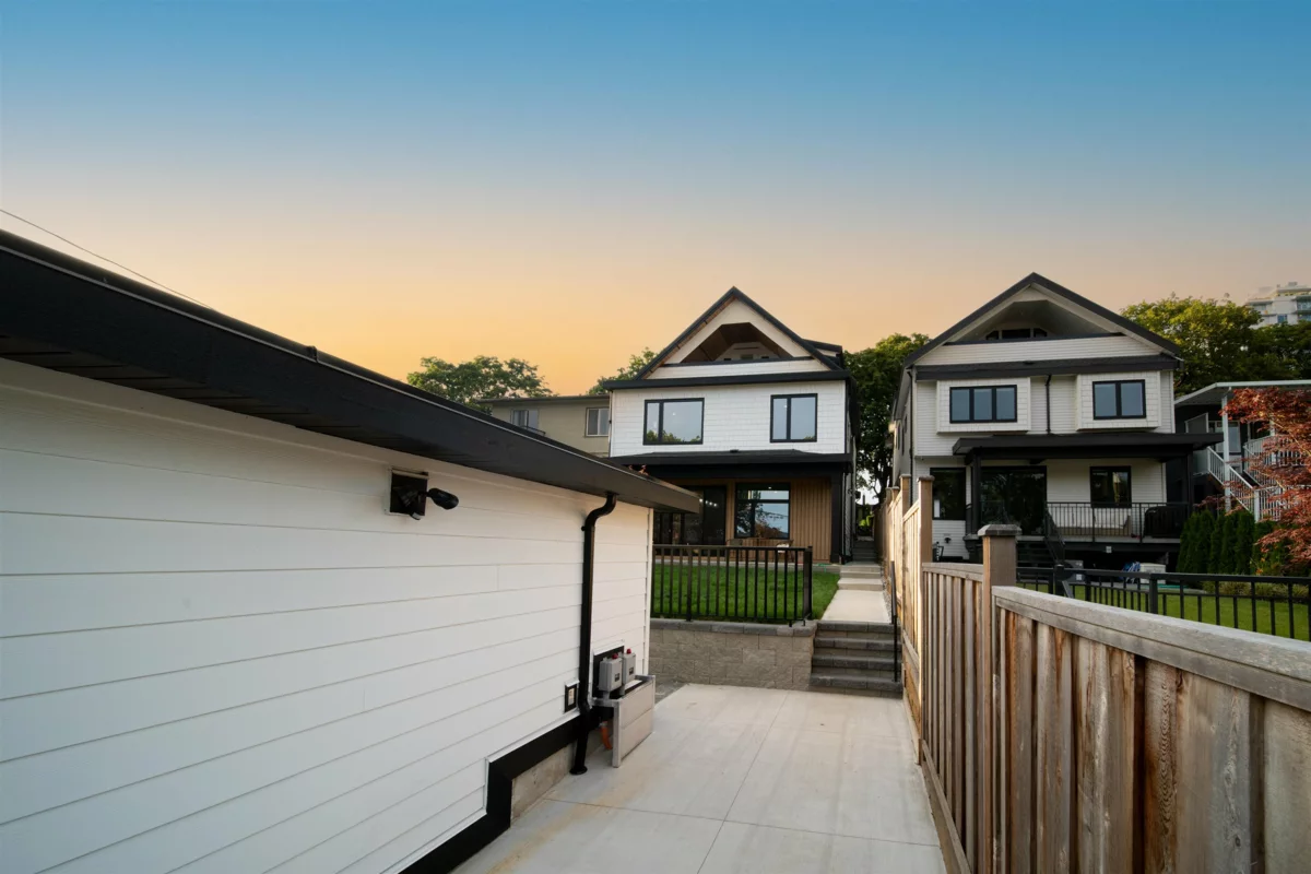 Street View Photo of 2 3576 E Pender Street, Vancouver, BC