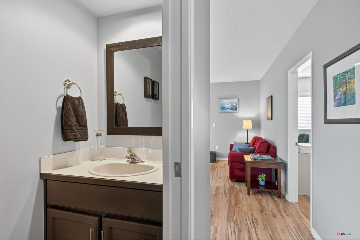 Loft / Bonus Room Photo of 14082 17 Avenue, Surrey, BC