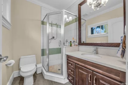Hallway Photo of 3522 W 27th Avenue, Vancouver, BC