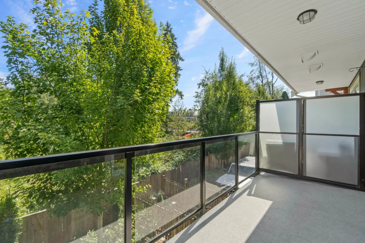 Entry Foyer Photo of 110 20498 82 Avenue, Langley, BC