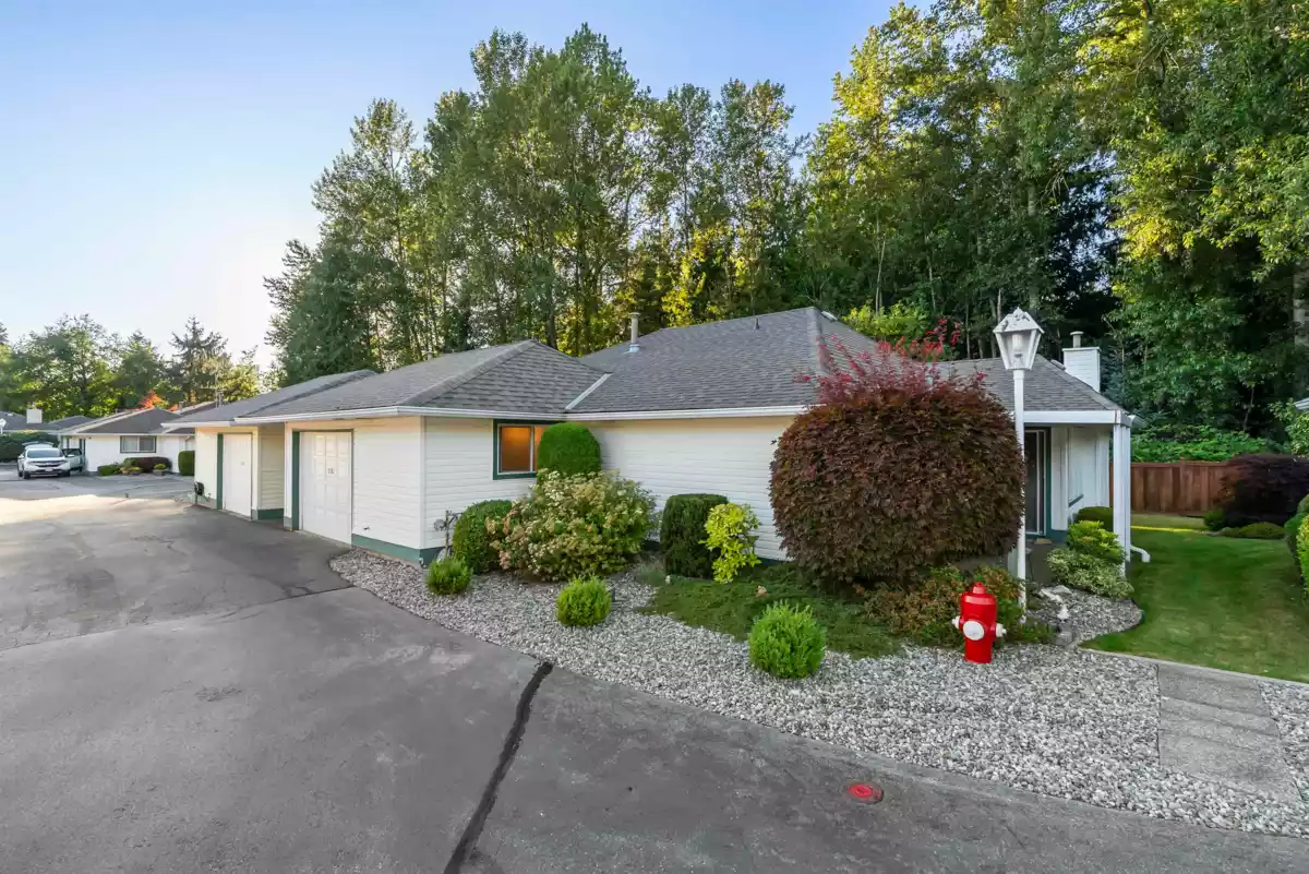 Hot Tub / Spa Photo of 115 10172 141 Street, Surrey, BC