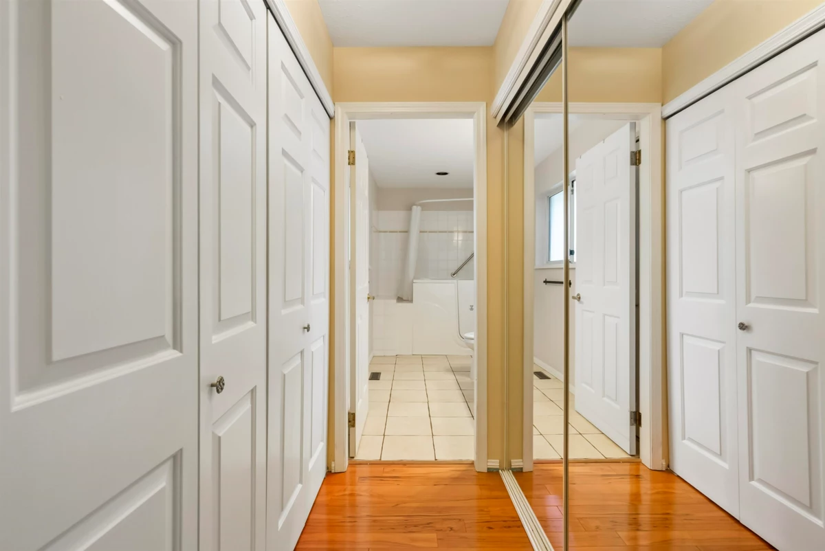 Laundry Room Photo of 115 10172 141 Street, Surrey, BC