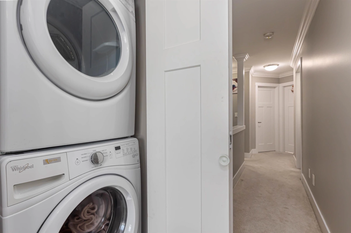 Guest Bathroom Photo of 5 13670 62 Avenue, Surrey, BC