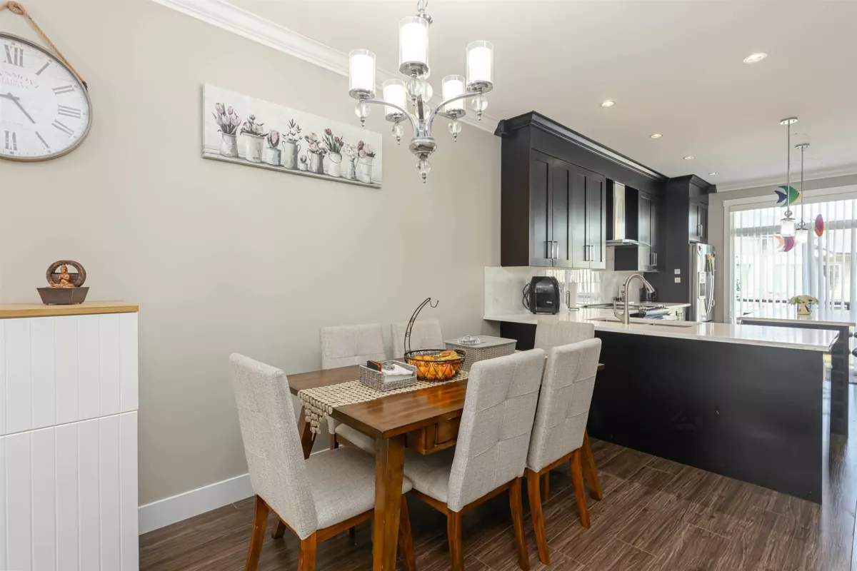 Kitchen Island Photo of 5 13670 62 Avenue, Surrey, BC
