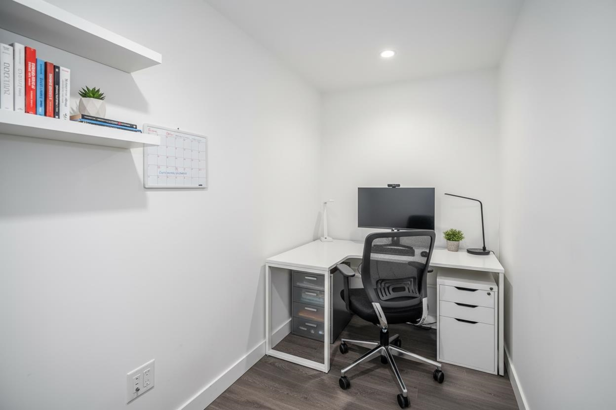 Entry Foyer Photo of 1801 657 Whiting Way, Coquitlam, BC