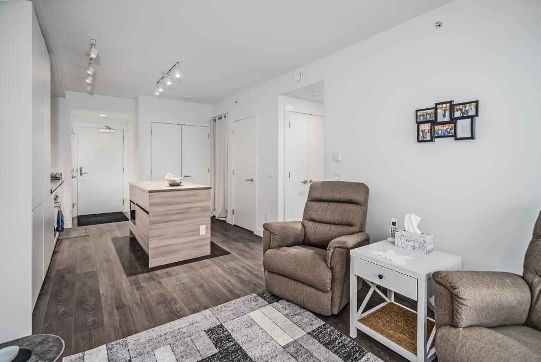 Family Room Photo of 1801 657 Whiting Way, Coquitlam, BC