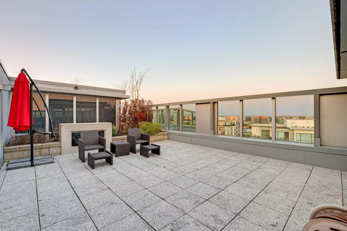 Primary Bedroom Photo of 1801 7488 Lansdowne Road, Richmond, BC