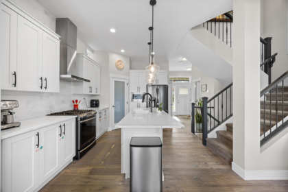 Kitchen Island Photo of 15825 Wills Brook Way, Surrey, BC