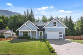 835 Myng Crescent, Harrison Hot Springs, BC