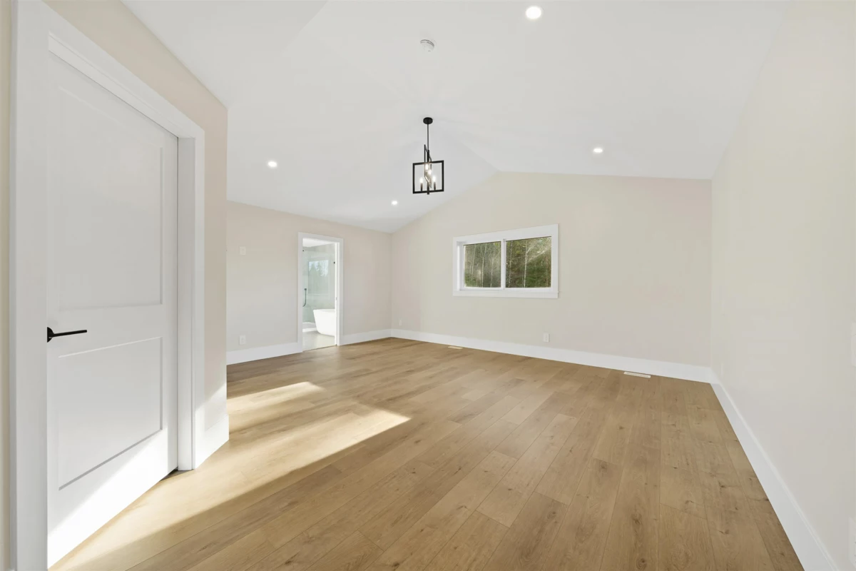 Guest Bathroom Photo of 13544 Birdtail Drive, Maple Ridge, BC