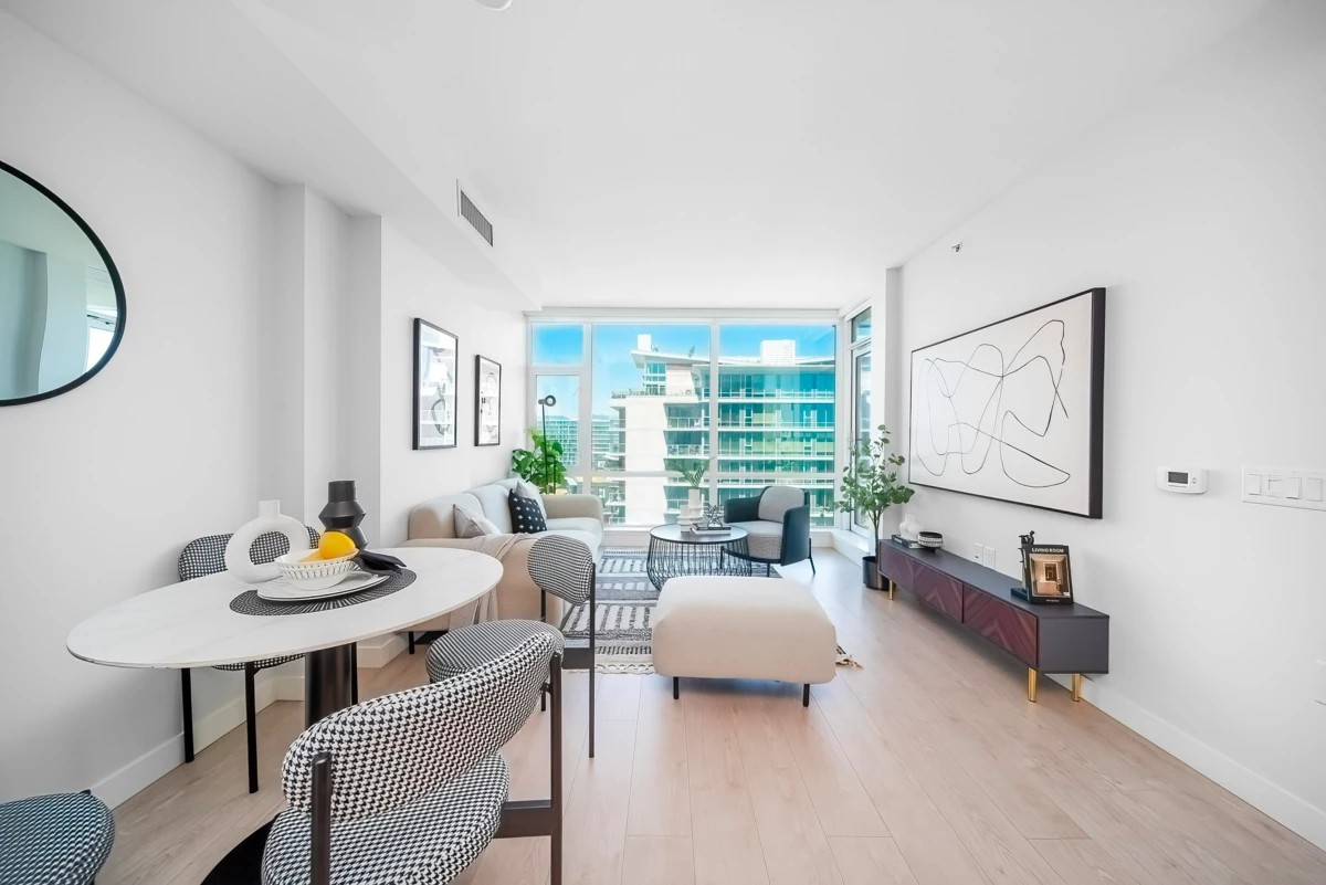 Family Room Photo of 1706 6833 Buswell Street, Richmond, BC