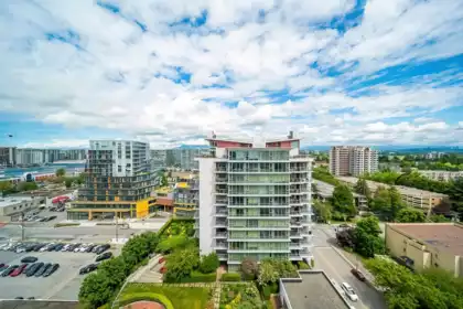 Laundry Room Photo of 1706 6833 Buswell Street, Richmond, BC
