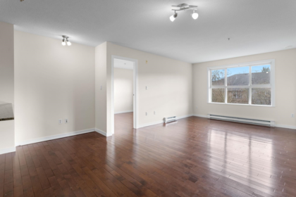 213 5885 Irmin Street, Burnaby, BC, Burnaby — Apartment/Condo for sale