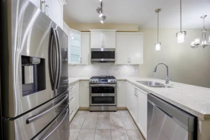 Kitchen Island Photo of 205 20367 85 Avenue, Langley, BC