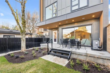 Exterior Rear Photo of 2 727 E 31st Avenue, Vancouver, BC