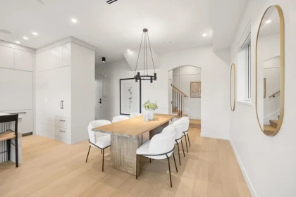 Kitchen Photo of 2 727 E 31st Avenue, Vancouver, BC