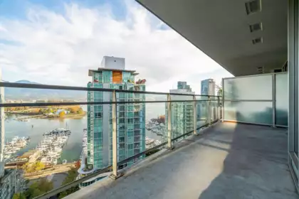 2101 1499 W Pender Street, Vancouver, BC