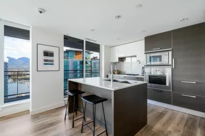 2101 1499 W Pender Street, Vancouver, BC